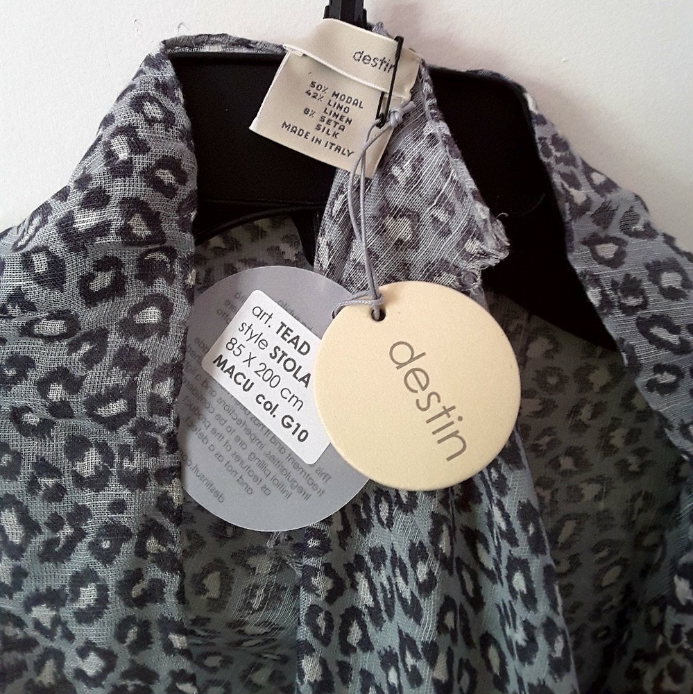 DESTIN designer shawl/wrap-BRAND NEW, NEVER WORN